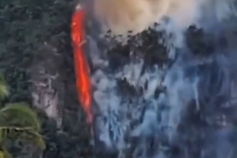 Kebakaran hutan dan lahan (Karhutla) membesar di beberapa titik di wilayah Sumatera Barat. Foto: Instagram/@bpbdprovsumbar  