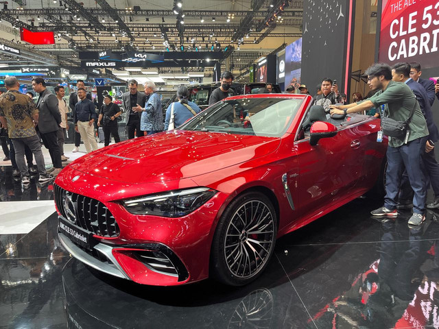 Peluncuran the all-new Mercedes-AMG CLE 53 4MATIC+ Cabriolet di GIIAS 2025. Foto: Fitra Andrianto/kumparan