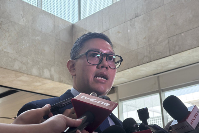 Wakil Ketua Komisi I DPR RI, Dave Akbarshah Fikarno Laksono di Kompleks Parlemen, Senayan, Jakarta Pusat pada Kamis (24/7/2025). Foto: Abid Raihan/kumparan