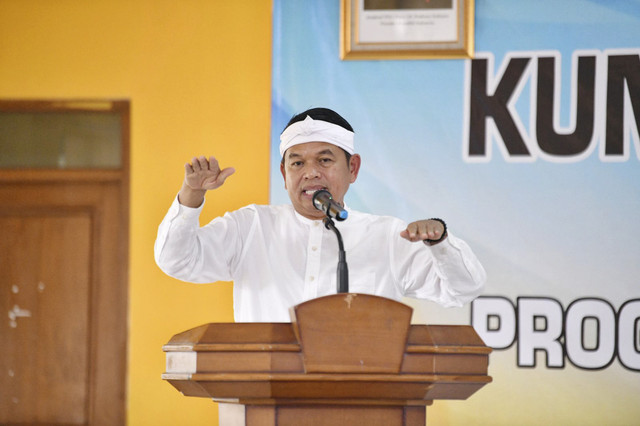 Gubernur Jawa Barat Dedi Mulyadi meninjau penanggulangan kusta di Kabupaten Bekasi, Rabu (23/7/2025). Foto: Biro Adpim Jabar