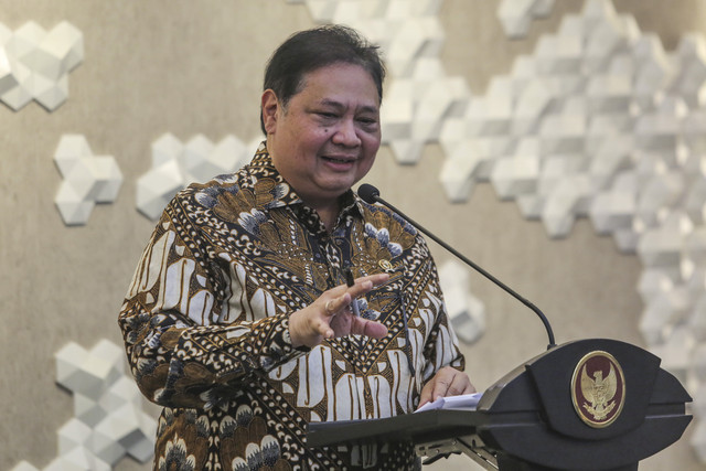 Menteri Koordinator Bidang Perekonomian Airlangga Hartarto menyampaikan keterangan pers terkait Joint Statement Indonesia-Amerika Serikat di Jakarta, Kamis (24/7/2025). Foto: Asprilla Dwi Adha/ANTARA FOTO