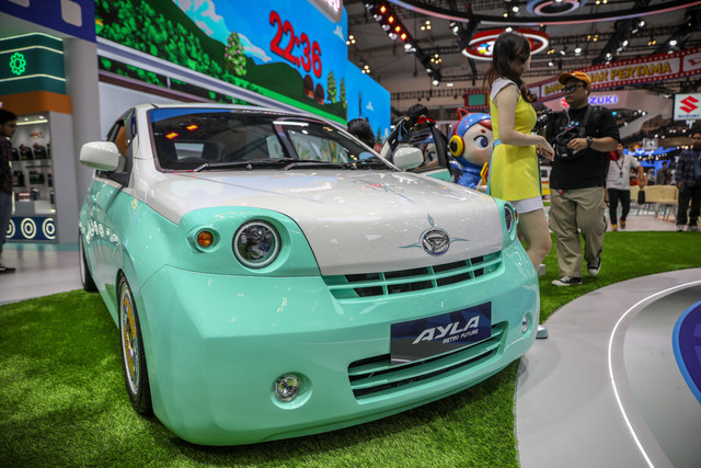 Mobil modifikasi Daihatsu ditampilkan saat Gaikindo Indonesia International Auto Show (GIIAS) 2025 di ICE BSD, Tangerang, Kamis (24/7/2025). Foto: Aditia Noviansyah/kumparan