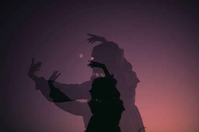 Ilustrasi untuk fakta Sabito Demon Slayer. Foto: Unsplash/Vladislav Nahorny