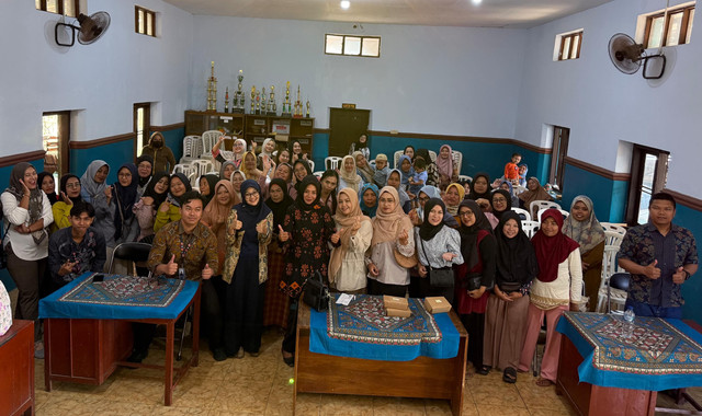 Kegiatan Penyuluhan Manajemen Emosi & Kelekatan antara Ibu dan Anak di Balai Desa Arjowilangun, Minggu (20/7/2025)