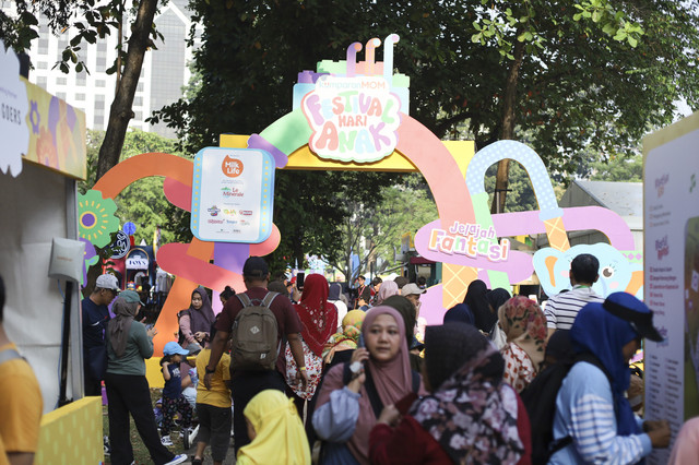 Suasana kumparanMOM Festival Hari Anak 2025 di Ex Taman Anggrek, Gelora Bung Karno, Jakarta, Sabtu (26/7/2025). Foto: Syawal Febrian Darisman/kumparan