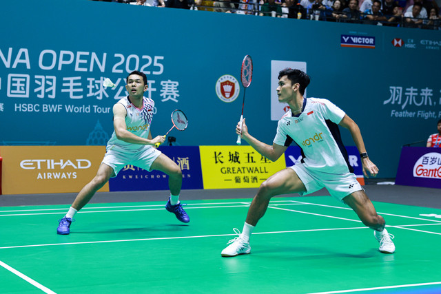 Fajar Alfian/Muhammad Shohibul Fikri saat bertanding di China Open 2025. Foto: Dok. PBSI