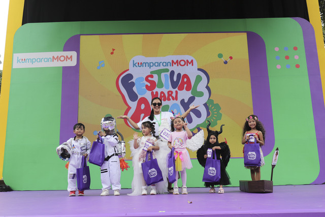 Para pemenang Parade Fantasi kumparanMOM Festival Hari Anak 2025 di Ex Taman Anggrek, Gelora Bung Karno, Jakarta, Minggu (27/7/2025). Foto: Jamal Ramadhan/kumparan