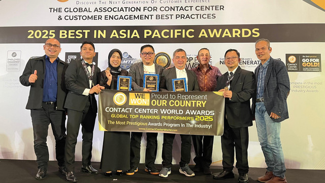 Pegadaian berhasil meraih penghargaan sebagai Gold Winner untuk kategori Best Contact Center Operation serta Bronze Medal untuk kategori Best Outsourcing Partnership in Asia Pacific pada ajang The 20th Annual Next Generation Contact Center & CX Best Practices 2025 di Bali. Foto: Dok. Pegadaian