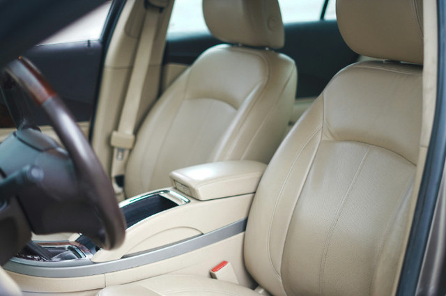 Ilustrasi Cara Membersihkan Jok Mobil, Unsplash/Tyler Martoia