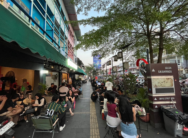 Gals Coffe yang berada di Kawasan Street Kopi Gajah Mada. Foto: Rabiansyah/Hi!Pontianak.