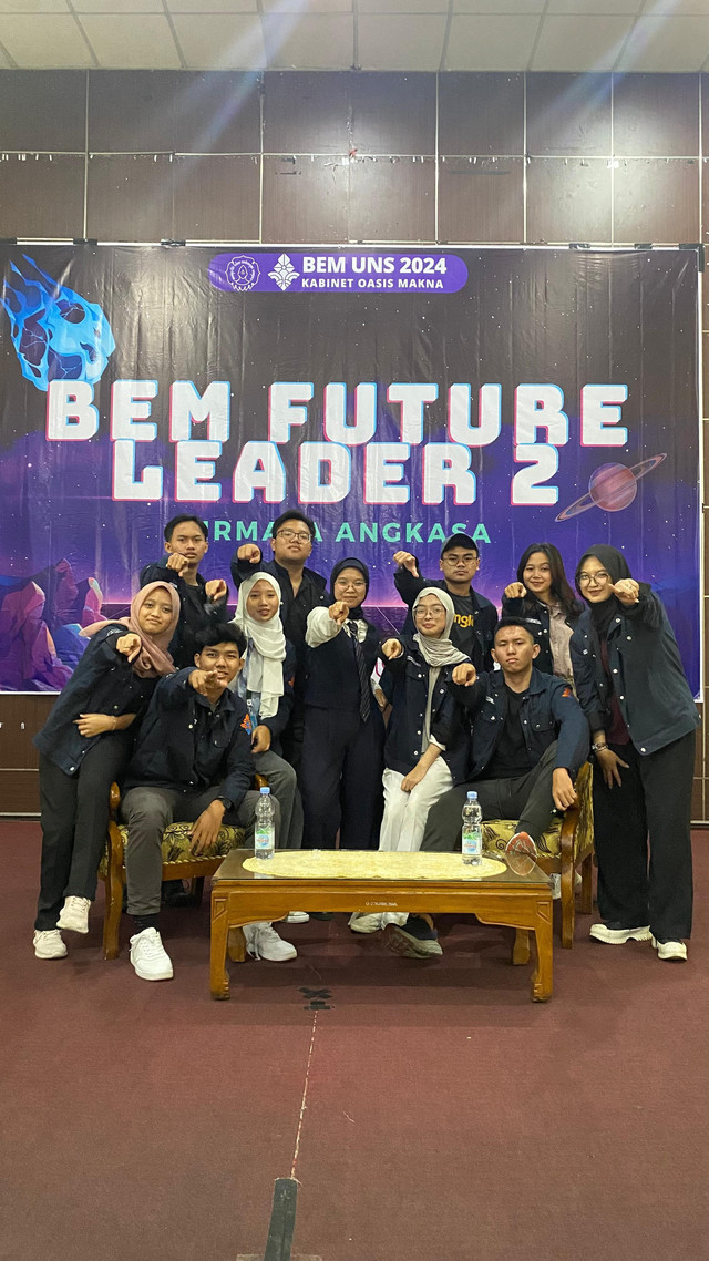 Kegiatan kaderisasi pemimpin dalam organisasi Badan Eksekutif Mahasiswa (BEM) UNS. (Foto diambil langsung oleh penulis)