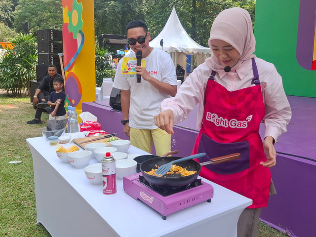 Sesi Demo Masak Bekal Anak, Energized by Bright Gas bersama Chef Amanda, MasterChef Indonesia Season 10. Foto: kumparan