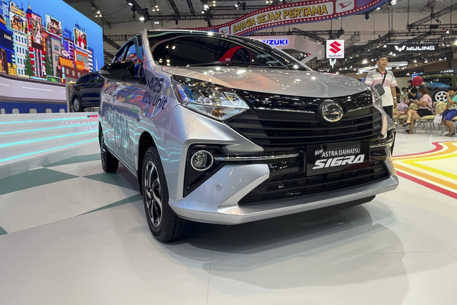 Daihatsu Sigra 1.2R Deluxe terbaru yang meluncur di GIIAS 2025. Foto: Fitra Andrianto/kumparan
