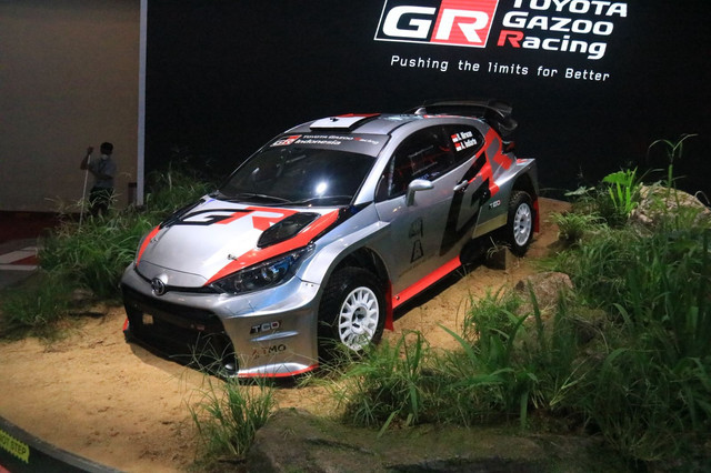 Lini produk Toyota Gazoo Racing di GIIAS 2025. Foto: Syahrul Ghiffari/kumparan