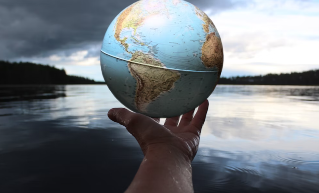Ilustrasi mengapa ketidakmampuan adaptasi merupakan salah satu penyebab masalah sosial akibat globalisasi. Foto: Unsplash/Anne Nygard