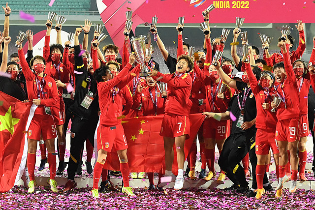 Timnas Wanita China juara Piala Asia Wanita 2022. Foto: INDRANIL MUKHERJEE/AFP