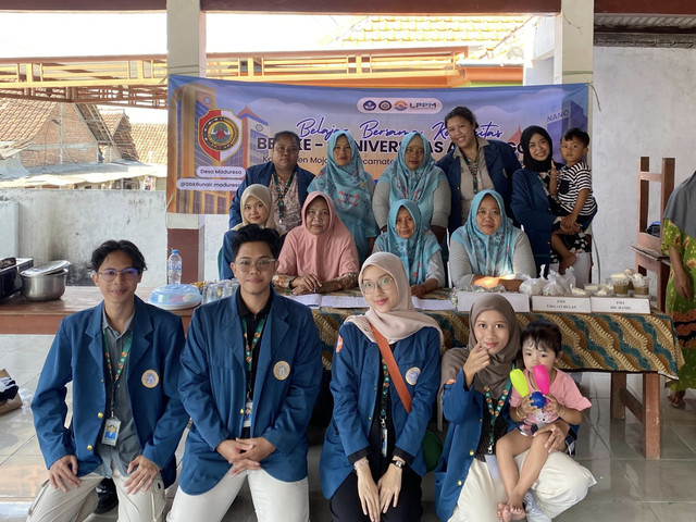 Cegah Stunting di Madureso, Mahasiswa KKN Unair Sukses Gelar Program GIZIKU