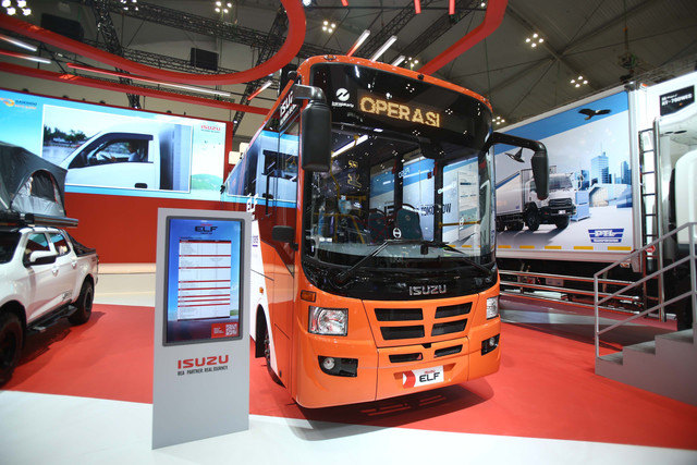 Bus Isuzu ELF NQR B armada baru Minitrans Transjakarta. Foto: dok. IAMI