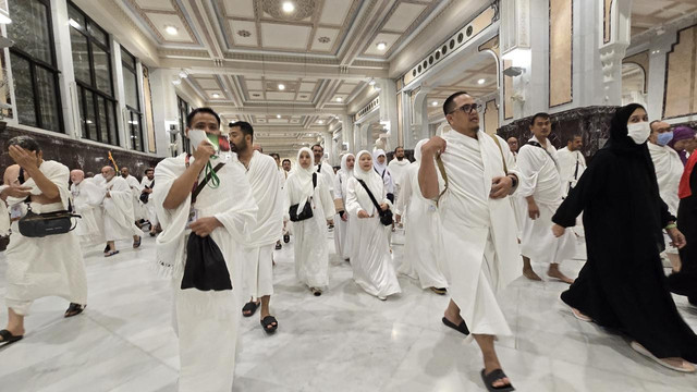 Gambar: Jemaah Haji Indonesia sedang melakukan Sa'i sebagai salah satu rukun haji dan umrah (foto: ridwan)
