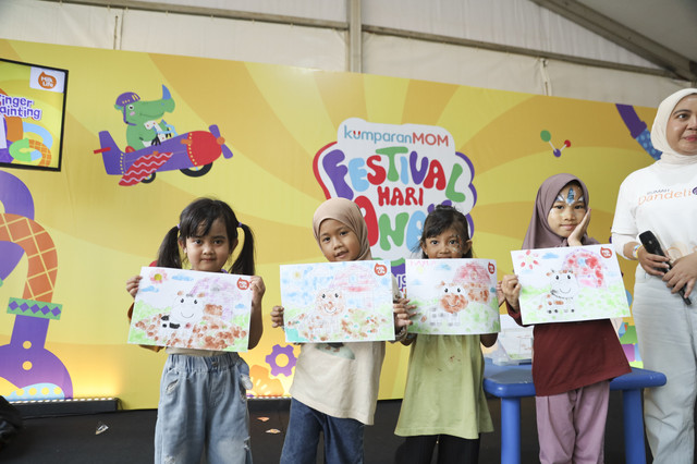 Keseruan Imaji Ceria Kreasi Finger Painting bersama MilkLife. Foto: kumparan