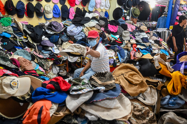 Pedagang Minta Purbaya Legalkan Thrifting, Siap Bayar Pajak | kumparan.com