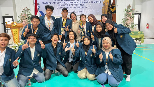 Gambar 1. Foto Bersama dengan DPL