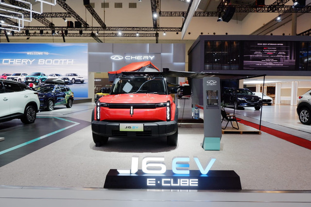 Modifikasi mobil listrik Chery J6 di GIIAS 2025. Foto: Fitra Andrianto/kumparan