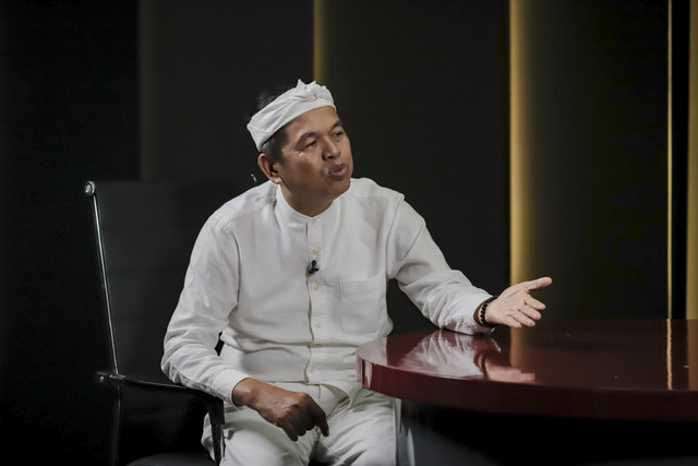 Gubernur Jawa Barat Dedi Mulyadi saat Program Info A1 kumparan di Jakarta, Kamis (31/7/2025). Foto: Jamal Ramadhan/kumparan