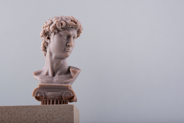 https://www.freepik.com/free-photo/beautiful-roman-figure-carving_26408286.htm#fromView=search&page=1&position=9&uuid=bae4d654-3bfa-4bf6-aece-de2b1e8e2cb1&query=aristoteles