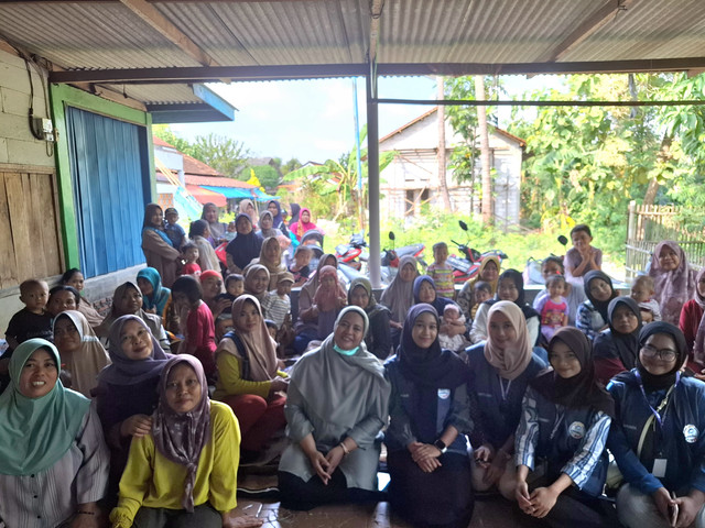 Terobosan Kesehatan Desa Tim KKN Wujudkan SDGs Dengan Tes Asam Urat Gratis