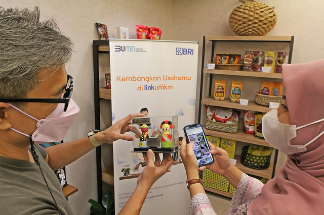 BRI hadirkan platform digital LinkUMKM sebagai komitmen dalam mendorong pengusaha untuk naik kelas. Foto: Dok. BRI