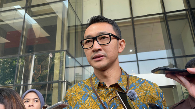 Juru Bicara KPK Budi Prasetyo bicara soal amnesti Sekjen PDIP Hasto Kristiyanto di Gedung Merah Putih KPK, Jakarta Selatan, Jumat (1/8). Foto: Nasywa Athifah/kumparan