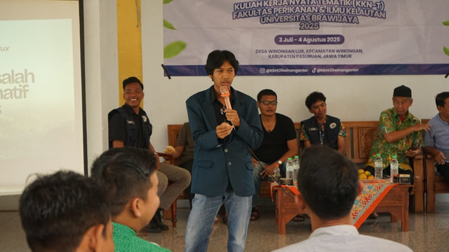 Penjelasan materi tentang nutrisi maggot dari Mahasiswa FPIK UB.