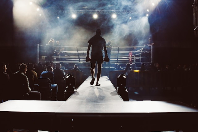 Harga Tiket Superstar Knockout El Rumi vs Jefri Nichol. Foto hanya ilustrasi, bukan tempat sebenarnya. Sumber: Unsplash/Attentie Attentie
