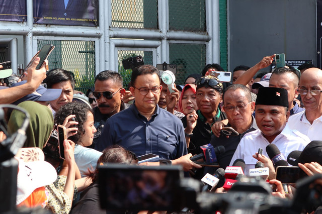 Anies Baswedan kembali ke Rutan Klas I Cipinang, Jakarta Timur, Jumat (1/8). Foto: Febria Adha Larasati/kumparan