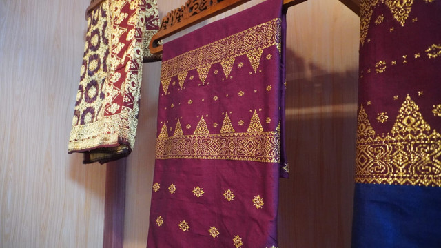Songket Kabupaten Pali di Swarna Songket Nusantara 2025/Anyelir. 