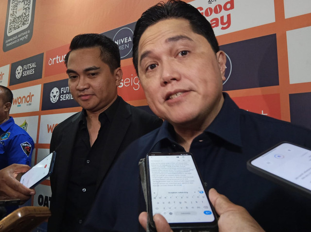 Ketua Umum PSSI Erick Thohir bersama Novel Leonardo selaku CEO Futsal Series. Foto: Masruroh/Basra