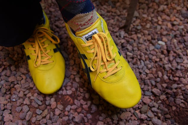 Ilustrasi Onitsuka Tiger made in Indonesia apakah ori? Sumber: Pexels/Sóc Năng Động