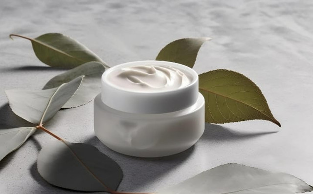 Ilustrasi body cream Oriflame yang paling wangi. Sumber foto: Pixabay/ AestheticJourney
