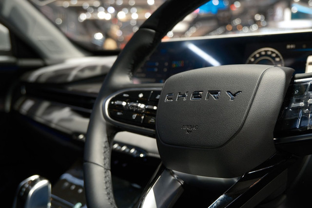 Chery Tiggo Cross CSH Hybrid di GIIAS 2025. Foto: Syahrul Ghiffari/kumparan