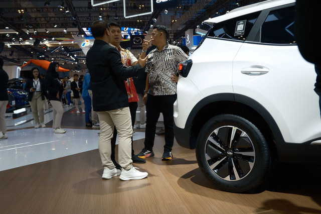 Chery Tiggo Cross CSH Hybrid di GIIAS 2025. Foto: Syahrul Ghiffari/kumparan