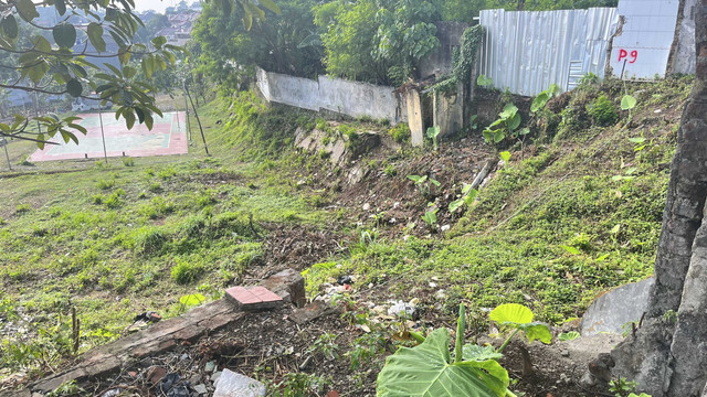 Suasana lahan baru untuk relokasi Pasar Hewan Barito di Lenteng Agung, Jagakarsa, Jakarta Selatan, Selasa (5/8/2025). Foto: Nasywa Athifah/kumparan