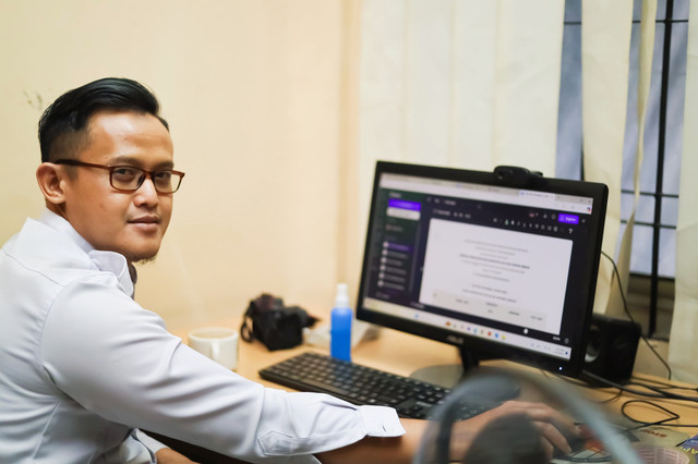 Abdul Alif Arjuli Syahdat, seorang ASN yang bertugas di bagian Kehumasan di Kementerian HAM (Sumber : Abdul Alif Arjuli Syahdat)