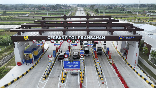 Gerbang Tol Prambanan. Foto: Dok. PT Jasamarga Jogja Solo (JMJ)