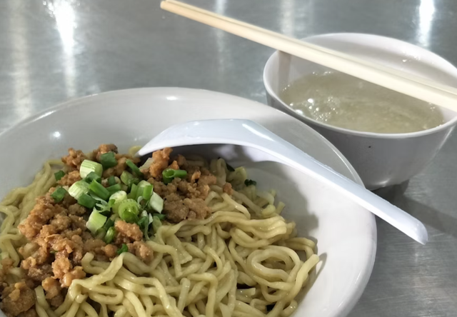 kuliner pasar mayestik. Foto Hanya Ilustrasi Bukan Tempat Sebenarnya. Sumber Foto: Unsplash/Edwin Petrus