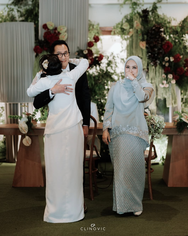 Pernikahan putri Aldi Bragi dan Ikke Nurjanah. Foto: Instagram/adirakania