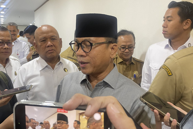 Mendes Yandri Susanto di kantor Kemenko Pangan, Jakarta Pusat,  Selasa (5/8/2025). Foto: Najma Ramadhanya/kumparan