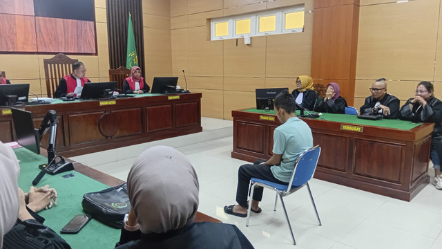 Indra Septiarman alias In Dragon, terdakwa kasus pembunuhan Nia Kurnia Sari, gadis penjual gorengan di Kabupaten Padang Pariaman, Sumatera Barat (Sumbar), divonis hukuman mati di PN Pariaman. Foto: Dok. Istimewa