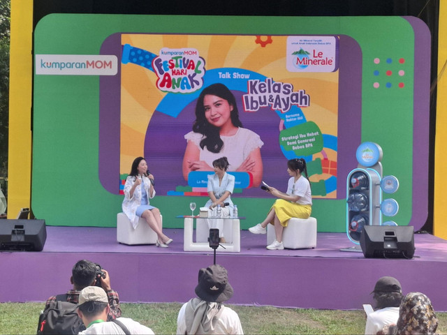 Sesi Kelas Ibu & Ayah di kumparanMOM Festival Hari Anak 2025 membahas pentingnya memilih produk yang aman untuk anak. Foto: kumparan