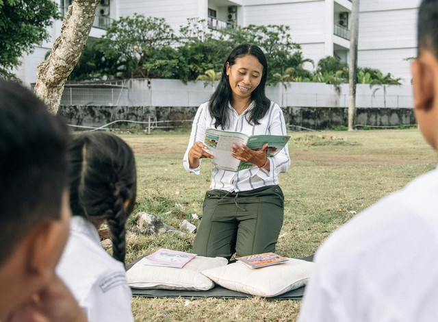 Ilustrasi salah satu hambatan dalam menerapkan inkuiri kolaboratif adalah keterbatasan waktu untuk refleksi guru. solusi terbaik untuk mengatasi hal ini adalah - Sumber: pexels.com/@roman-odintsov/